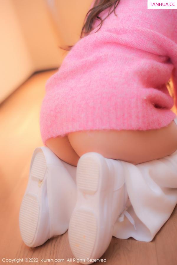  [XiuRen]高清写真图 2022.12.09 No.5975 美羊羊 美腿美臀第23张图片